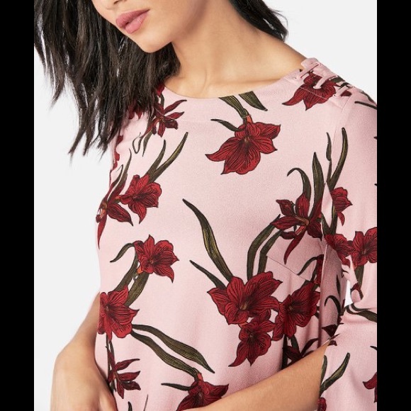 NWT JUSTFAB Bridal Rose Floral Split-Sleeve Shift - Picture 3 of 5